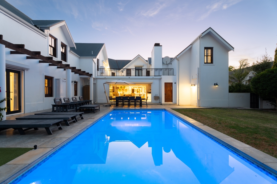 5 Bedroom Property for Sale in Paradyskloof Western Cape